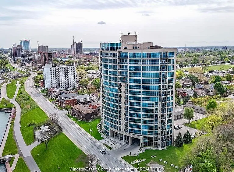 1225 Riverside Dr W #1008 — Photo 1