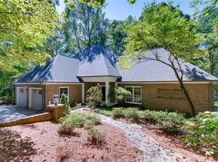 600 Idlewood Dr, Sandy Springs, GA 30327