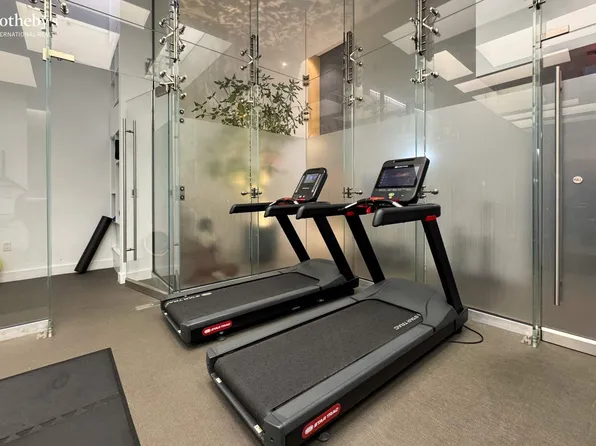 100 Norfolk Street image 15 of 27