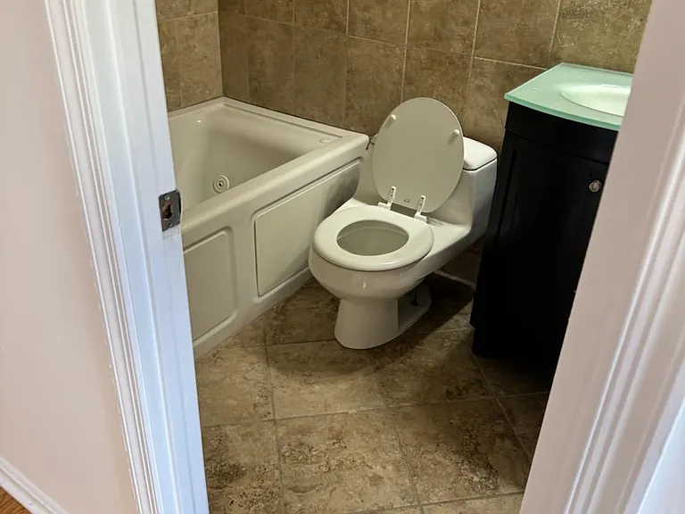 5944 Westchester Park Dr — Photo 10