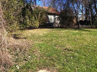 942 14th St, Huntington, WV 25701