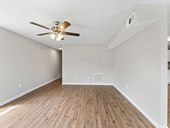 4th image of 414 Quarry St