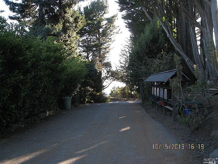 Quaint mountain street