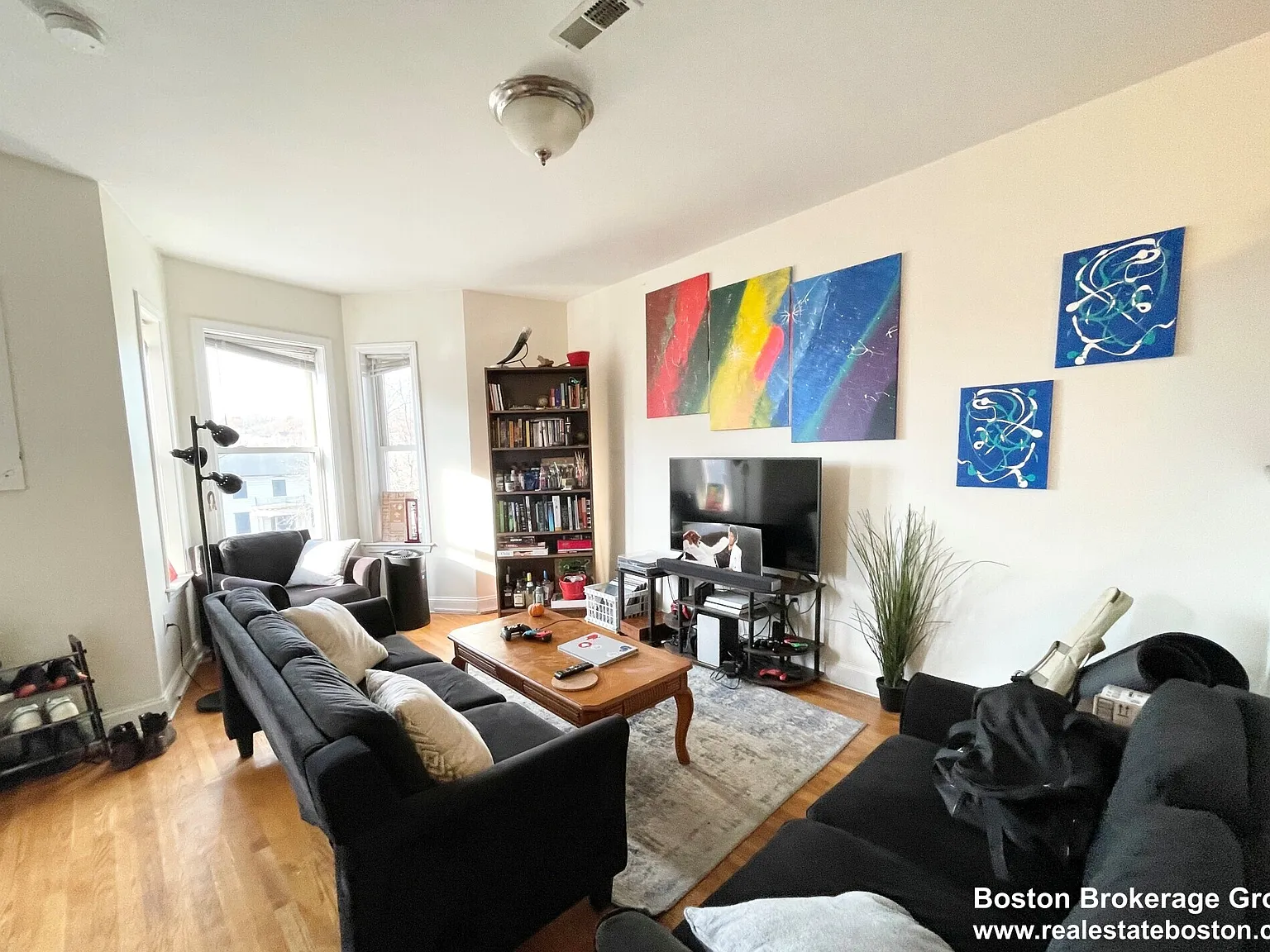 3 bed, 1.5 bath, $3,600 — Photo 3