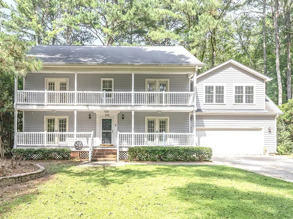 210 Crimmons Cir, Cary, NC 27511