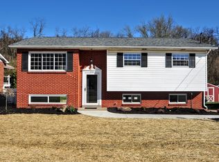 210 Bonnie St, Belle vernon, PA 15012