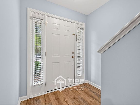 5th image of 1198 Island Club Dr
