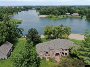 2505 Campanile Rd, Waterloo, NE 68069