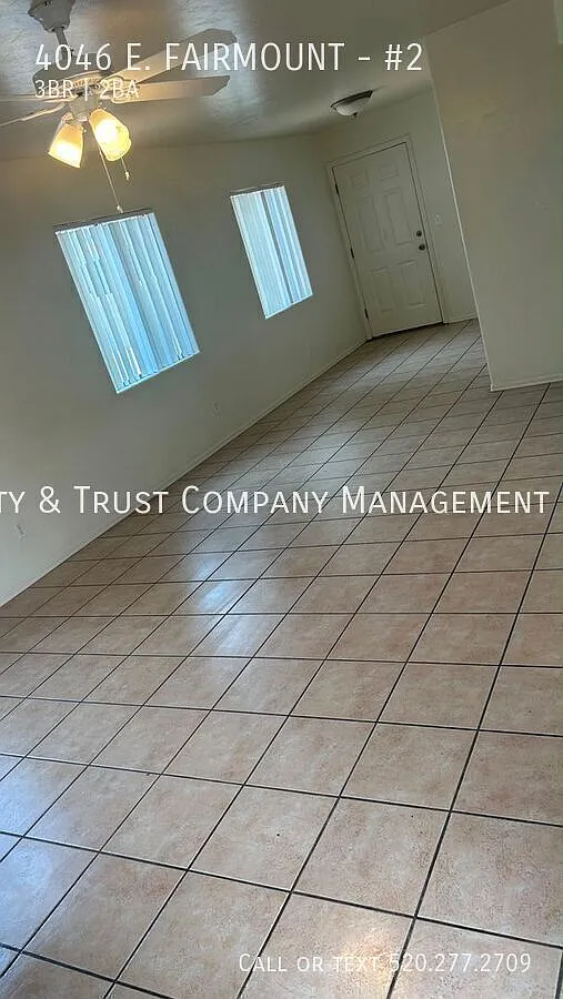 3 bedroom in Mid Town with Large Yard! — Photo 3