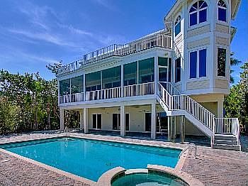 3rd image of 3705 W Gulf Dr