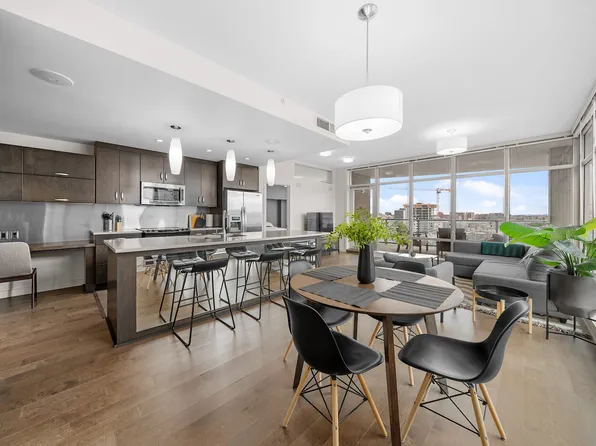 530 12th Ave SW #1201, Calgary, AB T2R 0B1