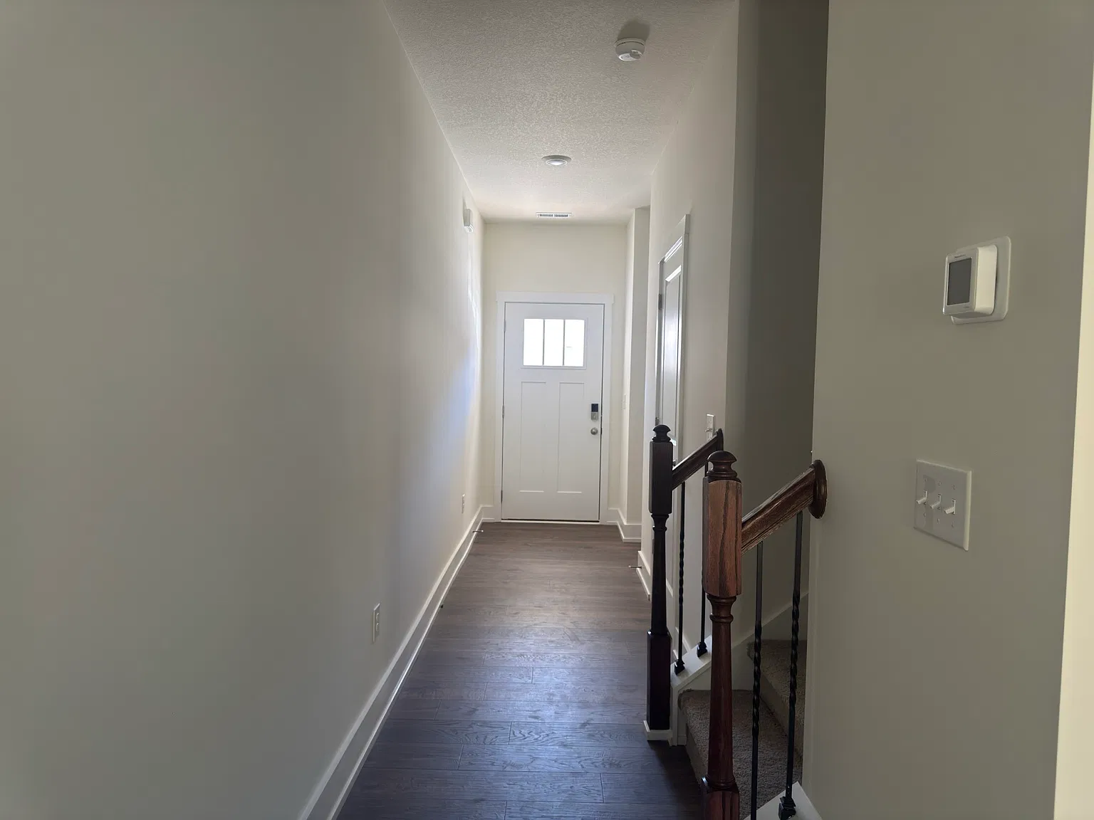 4 bed, 2.5 bath, 1554 sqft, $2,350 — Photo 3