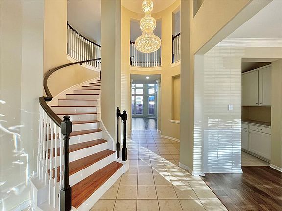 5th image of 6103 Coastal Grove Ln
