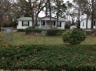 402 Kestrel Dr SW, Shallotte, NC 28470