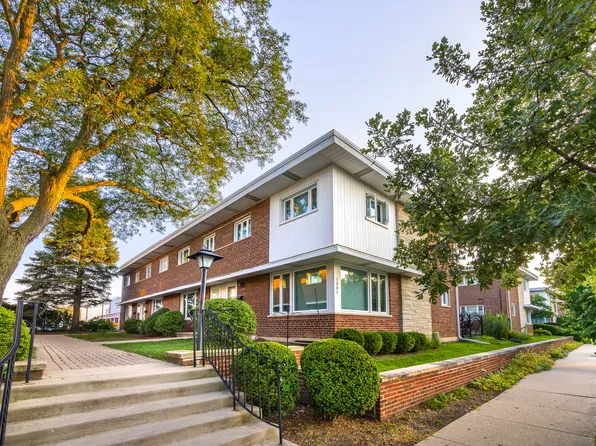 1001 Peterson Ave Unit B, Park Ridge, IL 60068