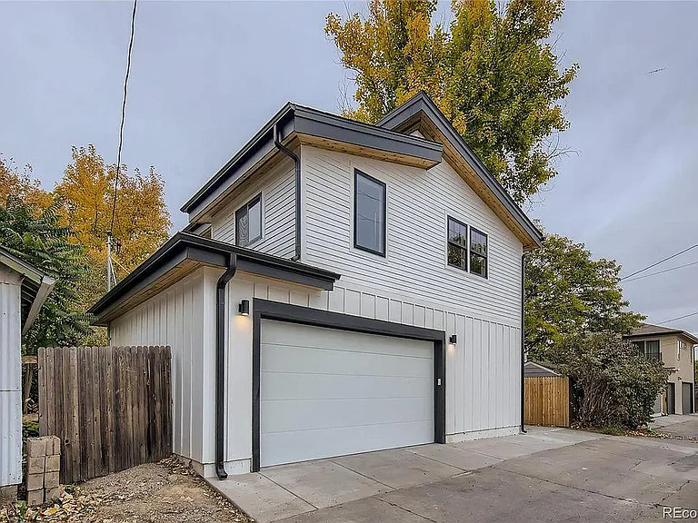 4370 Winona Ct — Photo 7