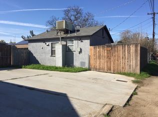 1912 1/2 3rd St, Bakersfield, CA 93304