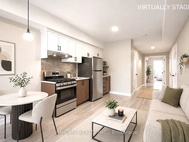 15 Waddington Cres #2 — Photo 2
