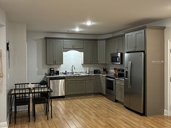 3rd image of 126 Briarfield Ave #B2