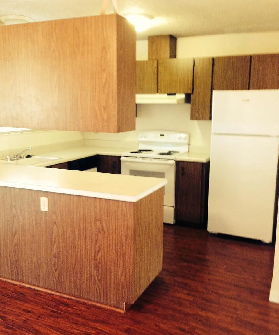 2 bed, 1.5 bath, 1120 sqft, $2,300 — Photo 3