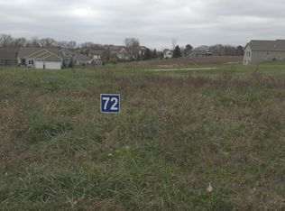 2072 Pleasant Dr, Prescott, WI 54021