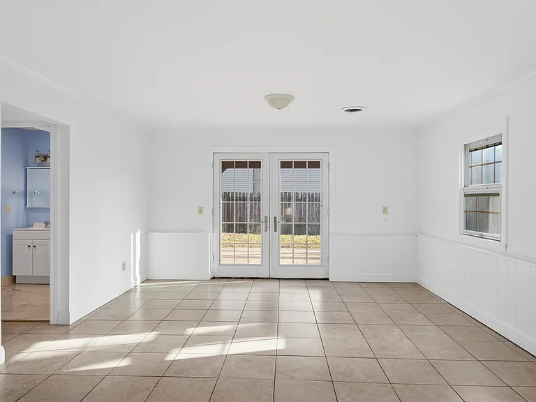 1903 Sumac Dr — Photo 12