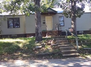 1119 Nooney St, Poplar Bluff, MO 63901