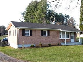 2nd image of 195 Needmore Ln NE