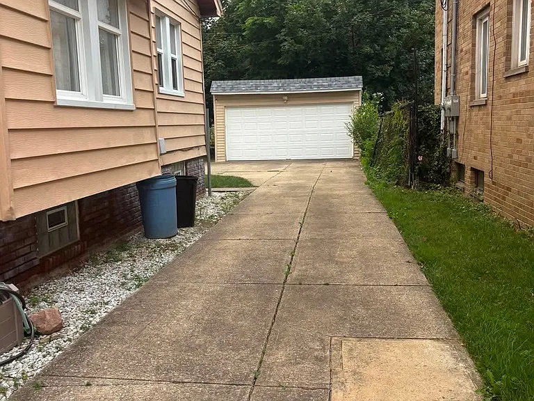 6515 Forest Ave — Photo 18