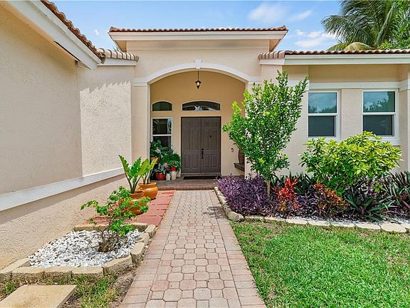 2nd image of 5215 NW 51st St