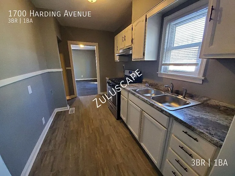 1700 Harding Ave — Photo 13