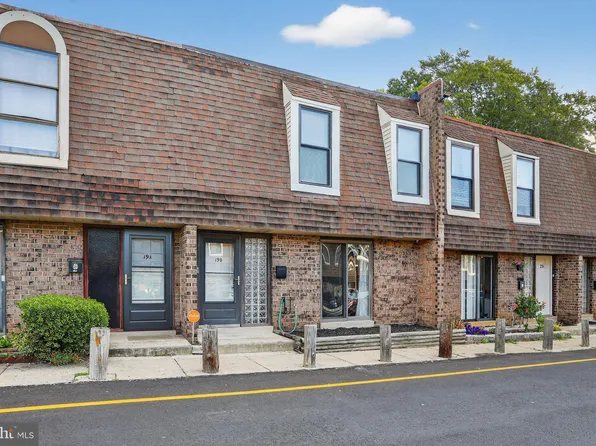 11819 Academy Rd, Philadelphia, PA 19154