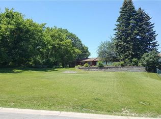 225 Bayhill Ln, Rochester, NY 14609