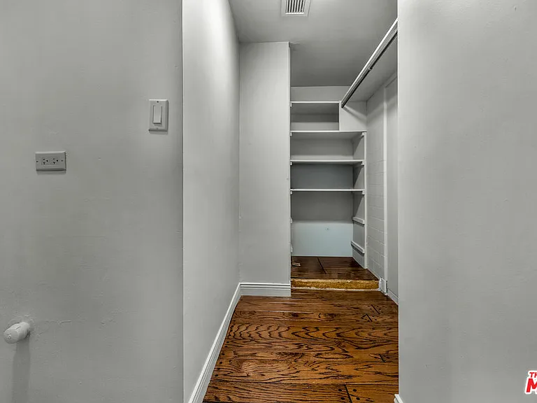 1333 S Beverly Glen Blvd #606 — Photo 15