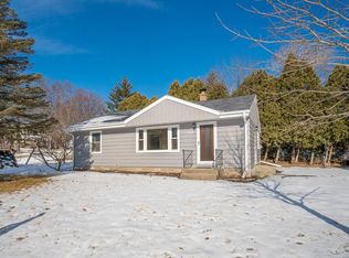 1552 S 170th St, New Berlin, WI 53151