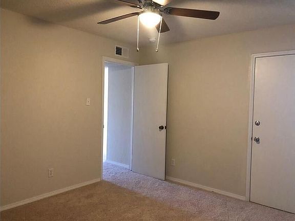 4th image of 6201 Escondido Dr APT 19F