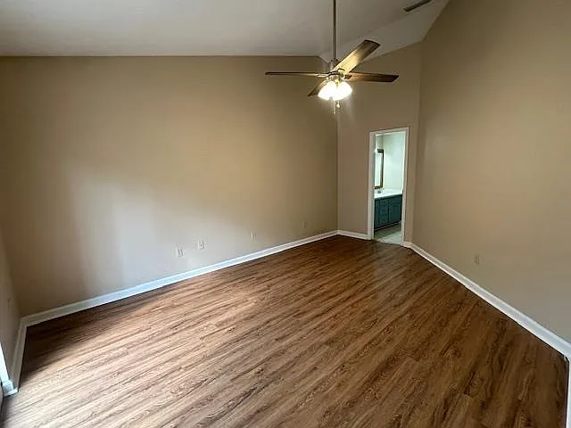 1719 Folkstone Rd — Photo 24