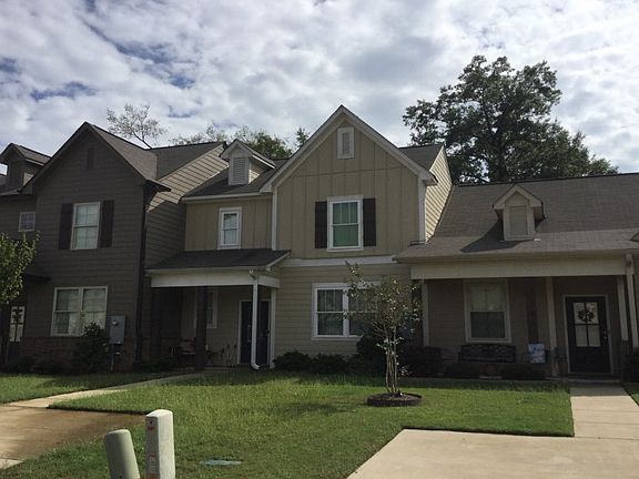 2nd image of 257 The Heights Dr