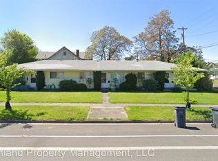 2 Hamilton St, Medford, OR 97501