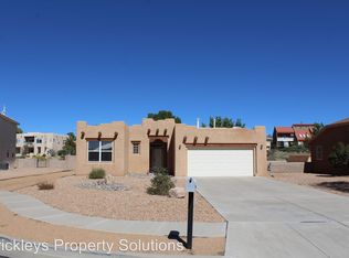860 Pinzon St NW, Los Lunas, NM 87031