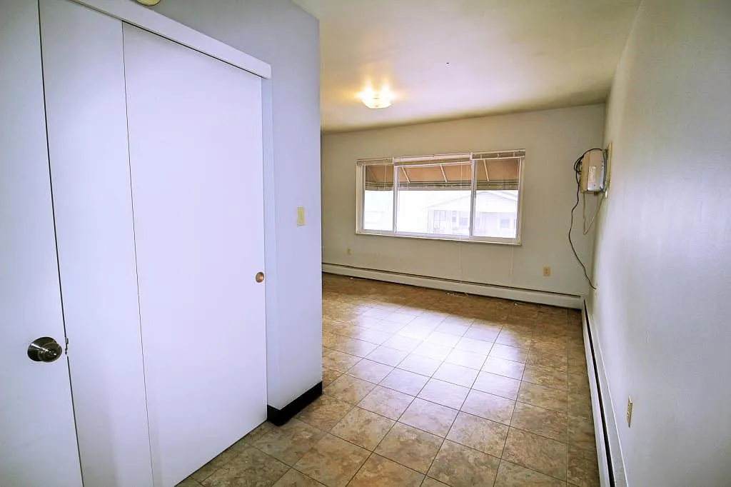 356 E Duncan St — Photo 4