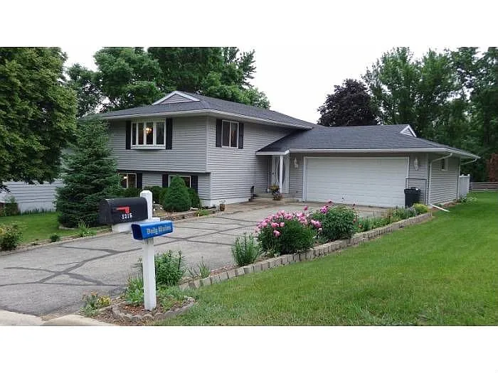 1315 Jamesway photo 1
