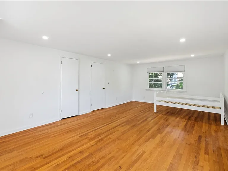 101 Pershing Rd — Photo 18