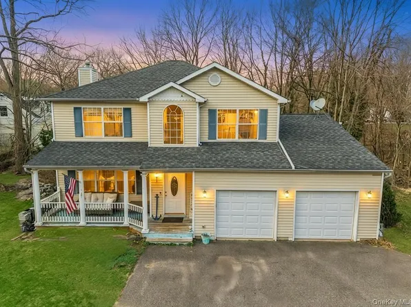 35 Sheep Pasture Road, Port Jefferson, NY 11777