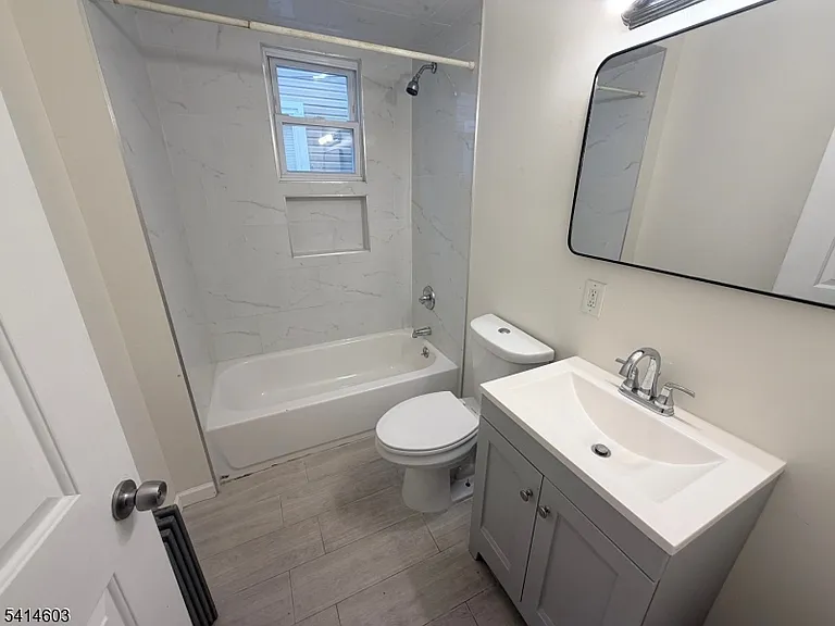 106 N 16th St #1 — Photo 9