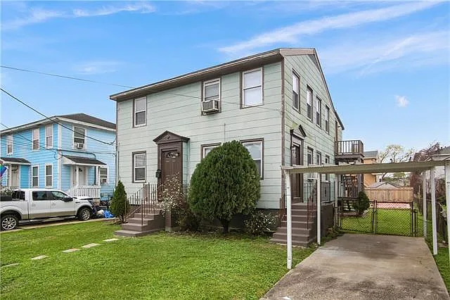 6218 Waldo Dr — Photo 2