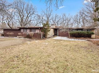 631 Rochdale Cir, Lombard, IL 60148