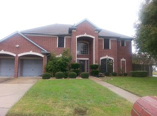 102 Annes Way, Stafford, TX 77477