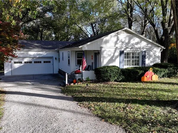 19925 F Hwy, Smithville, MO 64089