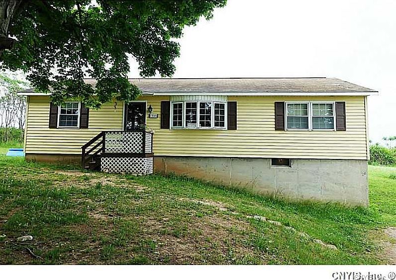 1st image of 7566 W Sorrell Hill Rd